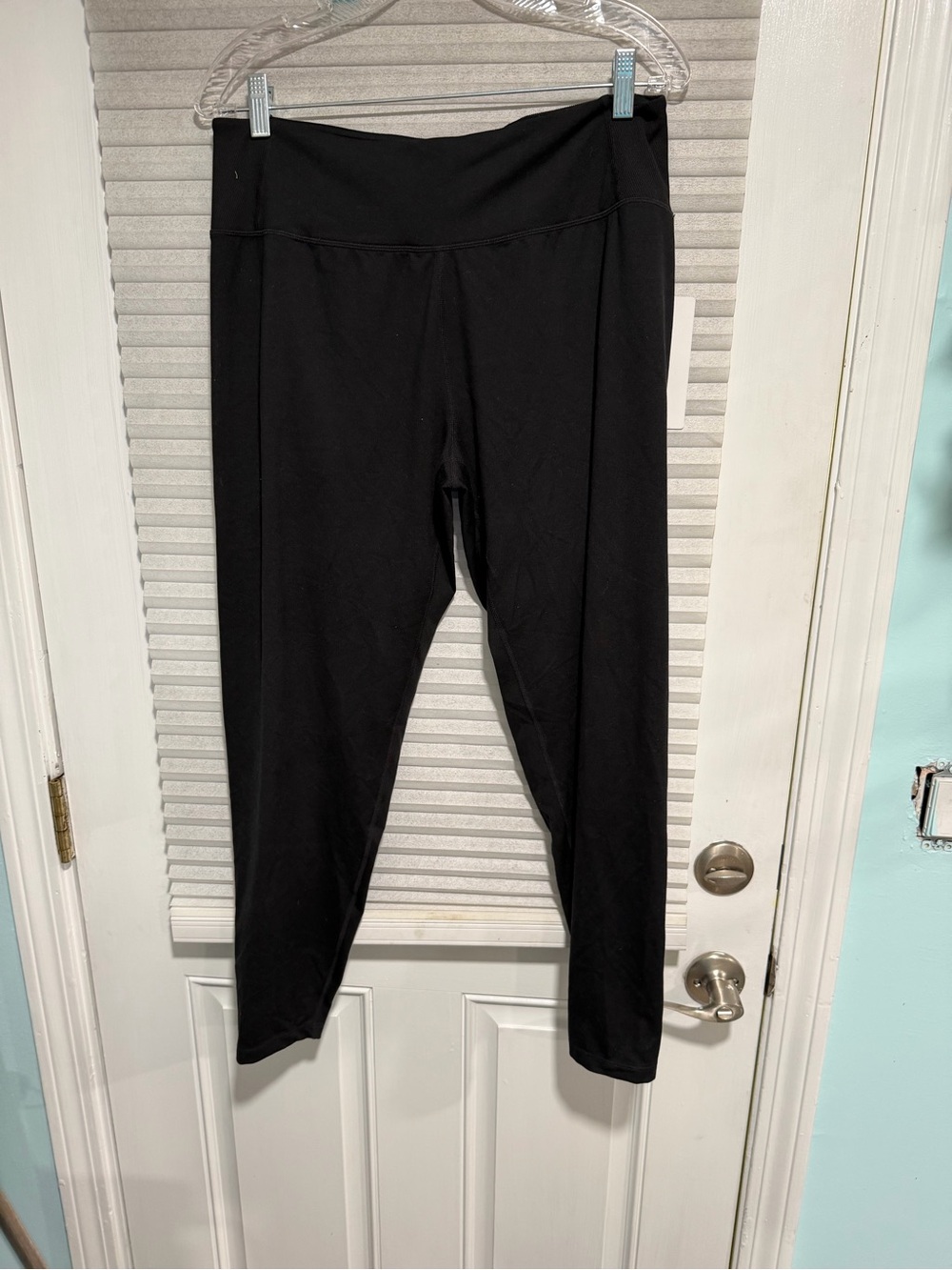 NWT ATHLETA BLACK BARRE CINCH PANT